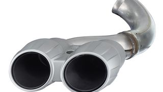 Bild 1: Auspuff-endrohr mit feingegossener Sichtblende als unverwechselbare Baugruppe. Sie wurde in zehn Monaten zur Serienreife gebracht. (Archiv: Vogel Business Media)