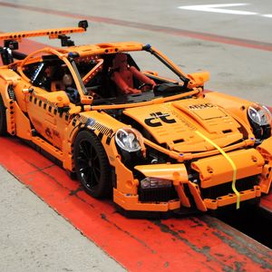 Der Lego-Porsche im Maßstab 1:8.(Bild:  ADAC)