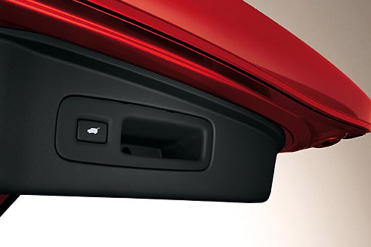 Einige Ausstattungsdetails hat Honda aus dem Premiumsegment übernommen. Dazu zählt unter anderem die elektrische Heckklappe in der Executive-Version. (Foto: Honda)