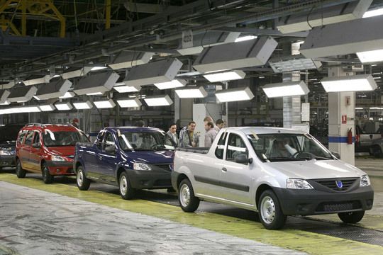 Beide Modelle werden im rumänischen Werk in Pitesti gefertigt. (Archiv: Vogel Business Media)