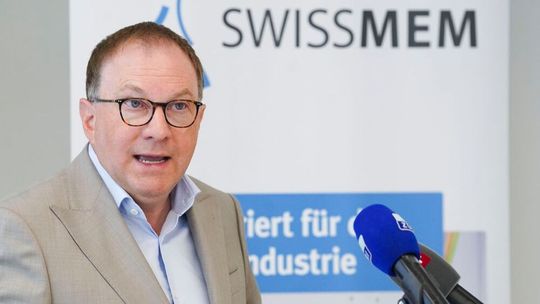 Martin Hirzel, Präsident Swissmem: «Wir ringen mit den USA darum, dass Schweizer Produkte gegenüber jenen aus der EU nicht mit höheren Zöllen belastet werden. Gleichzeitig sorgt der Nationalrat dafür, dass genau dies im Zukunftsmarkt Mercosur so bleibt.»(Bild:  Swissmem)