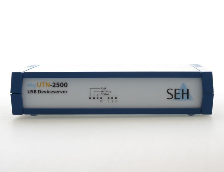 An der Front hat SEH eine Zierblende mit Status-LEDs angebracht. (Srocke)