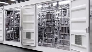 Industrielle Power-to-Liquid Anlage (Ineratec)