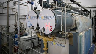 Die Fertigung und weltweite Vermarktung der neuen Technologien und Produkte dient dem Aufbau einer globalen Wasserstoffwirtschaft. (Bild: Silke Reents)