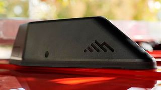 Aerodynamisch und robust: Der R2100 sei IP67-zertifiziert und könne Wind, Wetter und Vandalismus trotzen. (Bild: Cradlepoint)