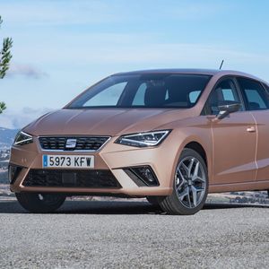 Seat liefert den Ibiza jetzt auch mit bivalentem Gas-Antrieb aus – als Ibiza TGI.(Bild:  Seat)