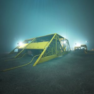 The world's first subsea gas compression system went on stream recently at the Statoil-operated Åsgard field. Aker Solutions has delivered the subsea compression system for this field development.