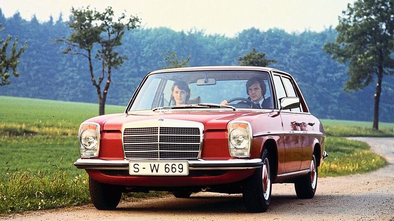 Mercedes bewarb den 240 D 3.0 in Deutschland zum Modelljahr 1975 mit „ein Diesel wie noch nie“. (Bild: Hersteller)