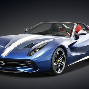„F60 America“: Ferrari feiert sein 60-jähriges Jubiläum auf dem amerikanischen Markt mit einem offenen Sondermodell des F12 Berlinetta.