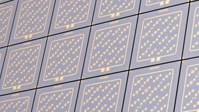 Fraunhofer-Forscher haben einen Messadapter entwickelt, mit dem sich organische Halbleiter charakterisieren lassen. (Bild: Fraunhofer IPMS)