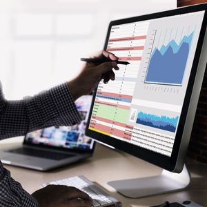 Wie lassen sich die Erkenntnisse aus den Daten in Umsatz und Gewinn umwandeln? 