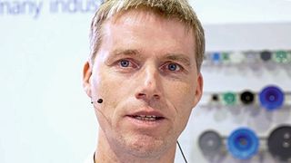 „Ziel unseres Forschungsprojektes ist es, in der Vakuum-Handhabungstechnik noch mehr Energie einzusparen“, sagt Dr. Harald Kuolt, Leiter Forschungsprojekte bei Schmalz. (Bild: J. Schmalz)