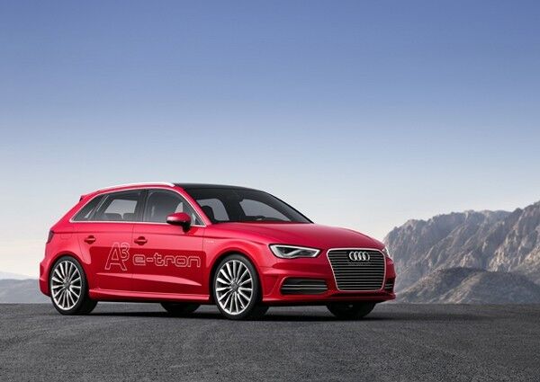 Audi präsentiert den Plug-In-Hybrid A3 e-tron auf dem Genfer Automobilsalon 2013 (Bild: Audi)