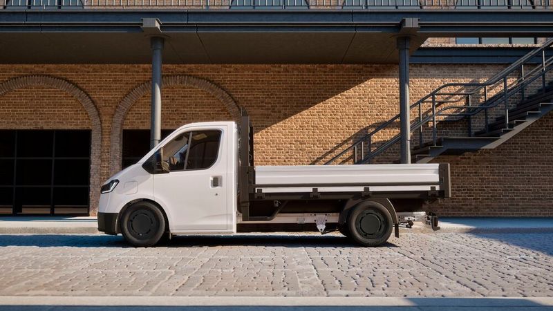 Alternativ gibt es den Transit City auch als Pritschen-Version, die verschiedene Aufbauten erlaubt. (Bild: Ford Pro)