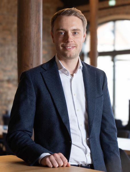 Dominik Dennig hat seine neue Rolle als Geschäftsführer der Dennig GmbH angetreten, der Holdinggesellschaft hinter der Denios-Gruppe. (Bild: Denios)