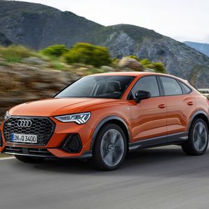 (Audi)