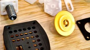 Beispiele, für welche Art von thermoplastischen Bauteilen aus PP, PP, PA oder anderen Kunststoffen, die kompakte Spritzgießmaschine APSX-PIM V3 zur Prototypen- oder Kleinserienfertigung genutzt werden kann ... (Bild: APSX)