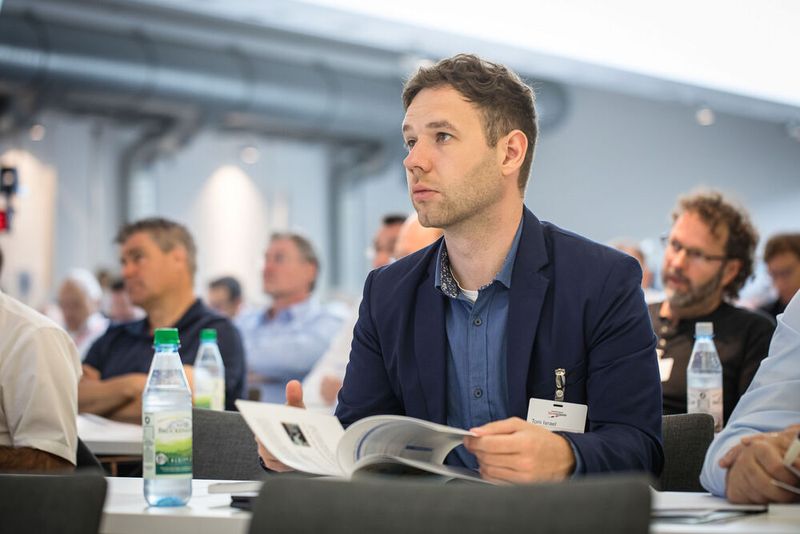 Steckverbinderkongress 2023 Tag 2: Kongress mit Trendthemen von PCF über DC-Steckverbinder, Hybridsteckverbinder, Qualifizierung, Single Pair Ethernet, Hands-on Workshops bis zu 3D-Druck und Konfektionierung. (Bild: Stefan Bausewein)