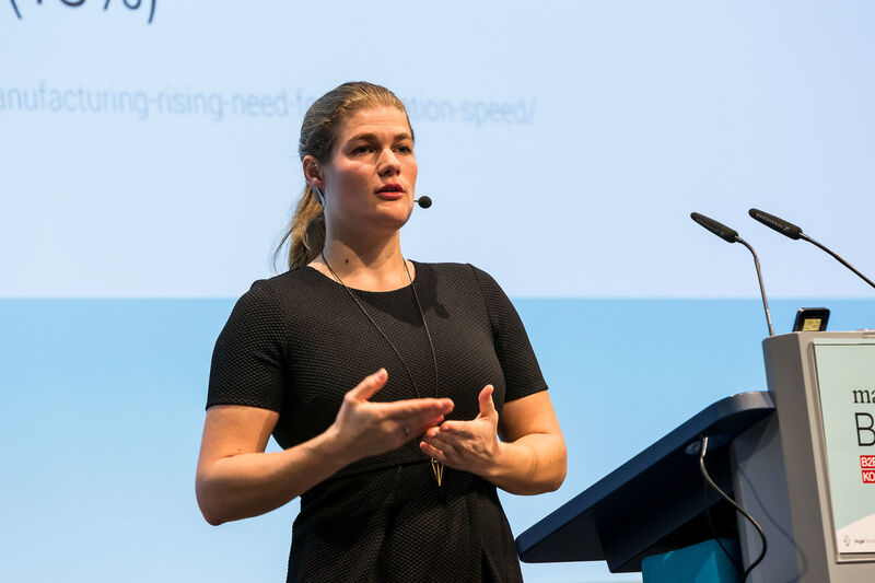 In ihrer Keynote berichtet Catharina van Delden, wie sich Kunden mit agilen Prinzipien in die Innovationsprozesse einbinden lassen. (Vogel Business Media © Stefan Bausewein)