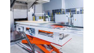 Am Standort Selters überlässt Schütz Composites auch nichts dem Zufall, weshalb man stets in neue Prozesse, Anlagen oder Modernisierungen investiert. Das sichert am Ende nicht nur die Lieferfähigkeit für Cormaster-Wabenprodukte ab. (Bild: Schütz)